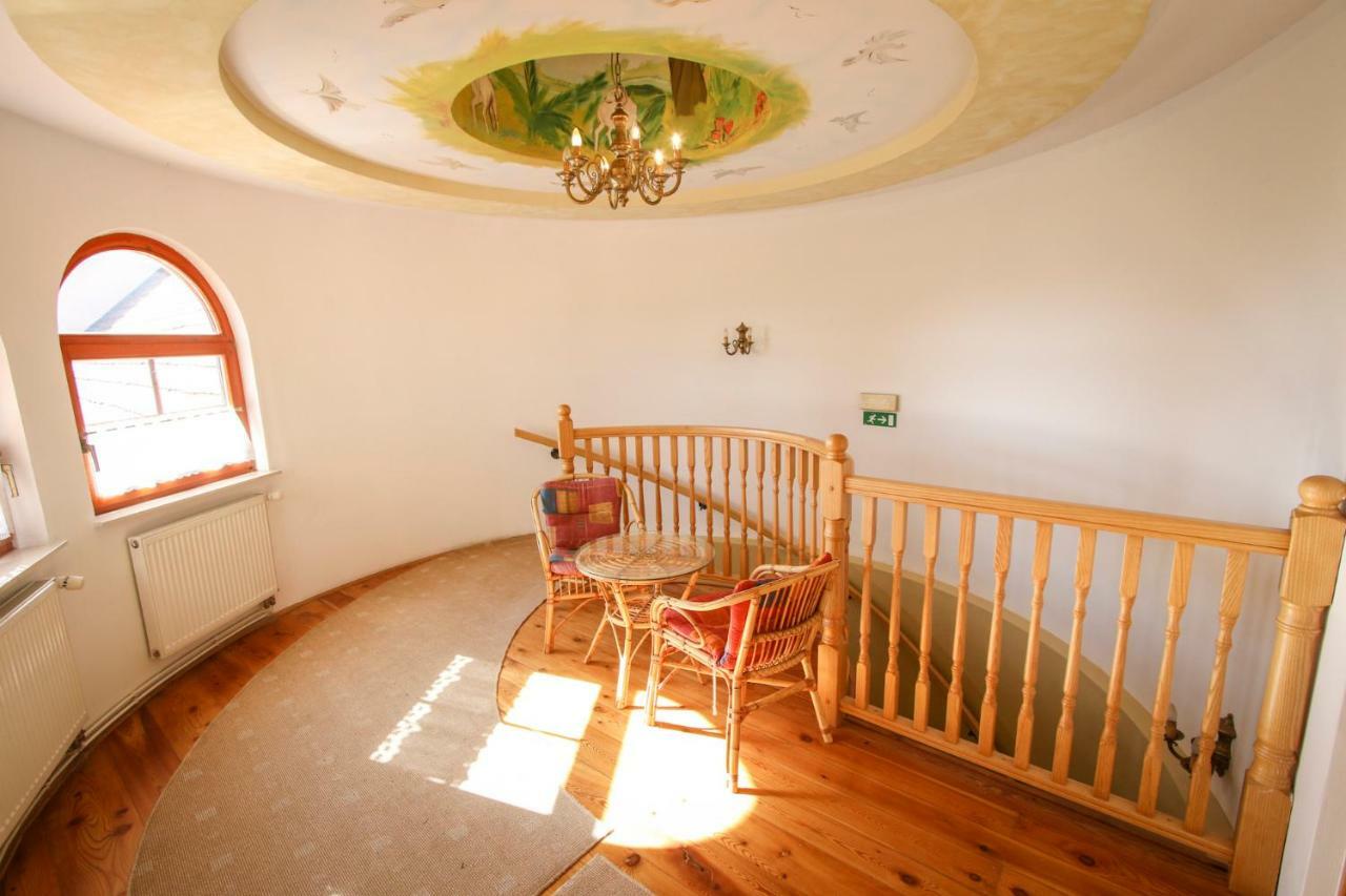 Hôtel Moj Dom-Toplak à Jursinci Extérieur photo